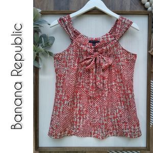 Banana Republic size small flare tying bow